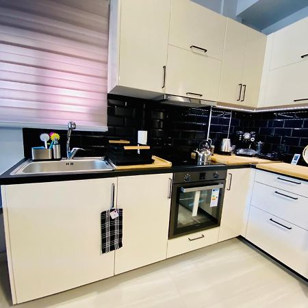 Phoenix Garden Apartments II Atena Exterior foto